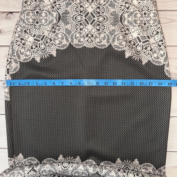 Women's Lace Look Pencil Skirt by ECI New York Size Medium Office Church Formal - Picture 6 of 9